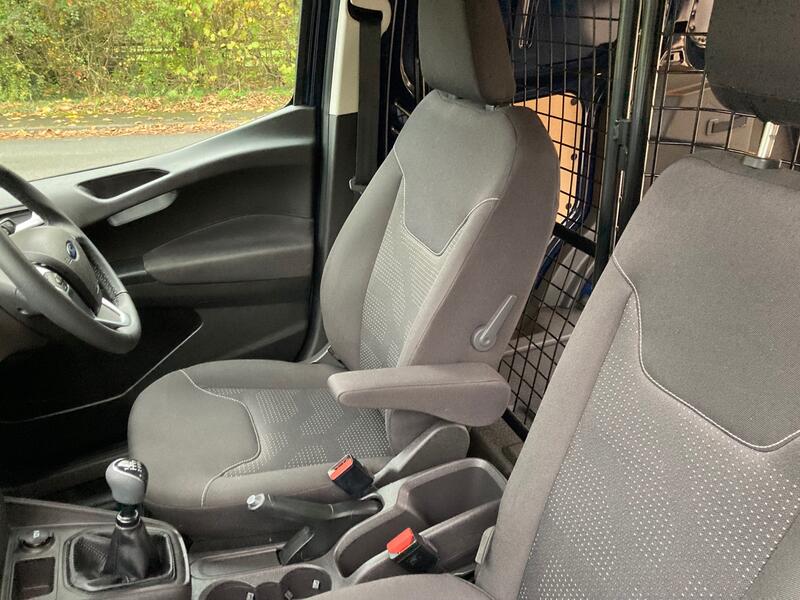FORD TRANSIT COURIER