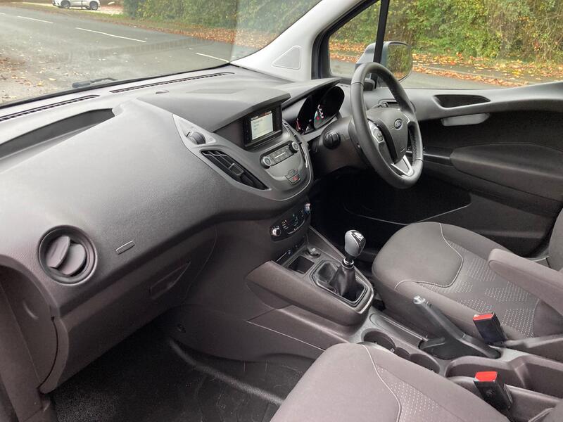 FORD TRANSIT COURIER
