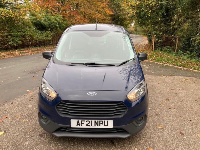 FORD TRANSIT COURIER